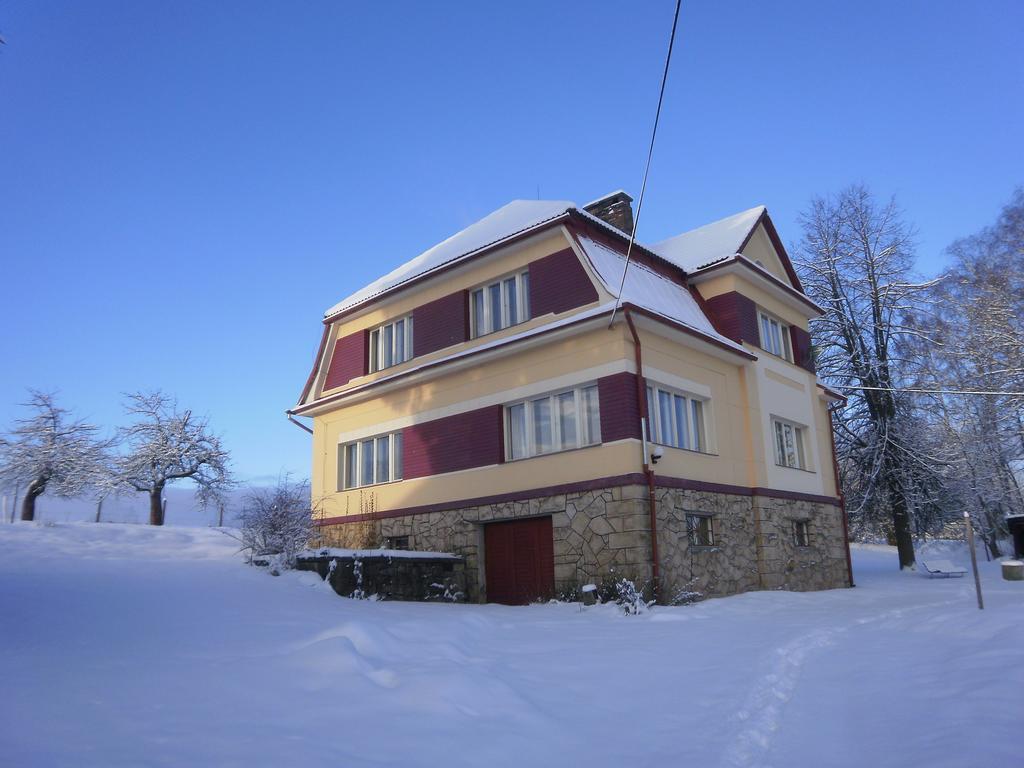 Familiehuis Fuchs Horni Branna Quarto foto